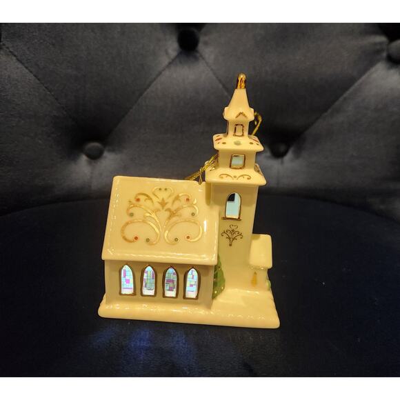 Lighted Lenox Ornament "Little Christmas Chapel Ornament" with New Batteries - Picture 5 of 9